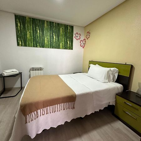 Apartamento Kalea Vitoria-Gasteiz Bagian luar foto