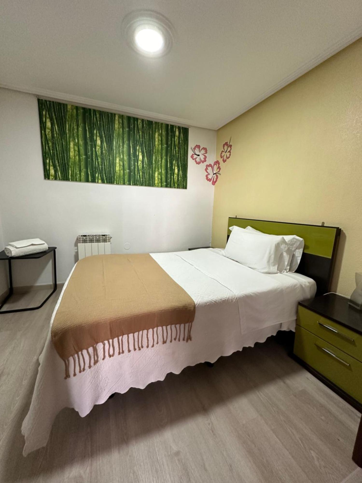 Apartamento Kalea Vitoria-Gasteiz Bagian luar foto