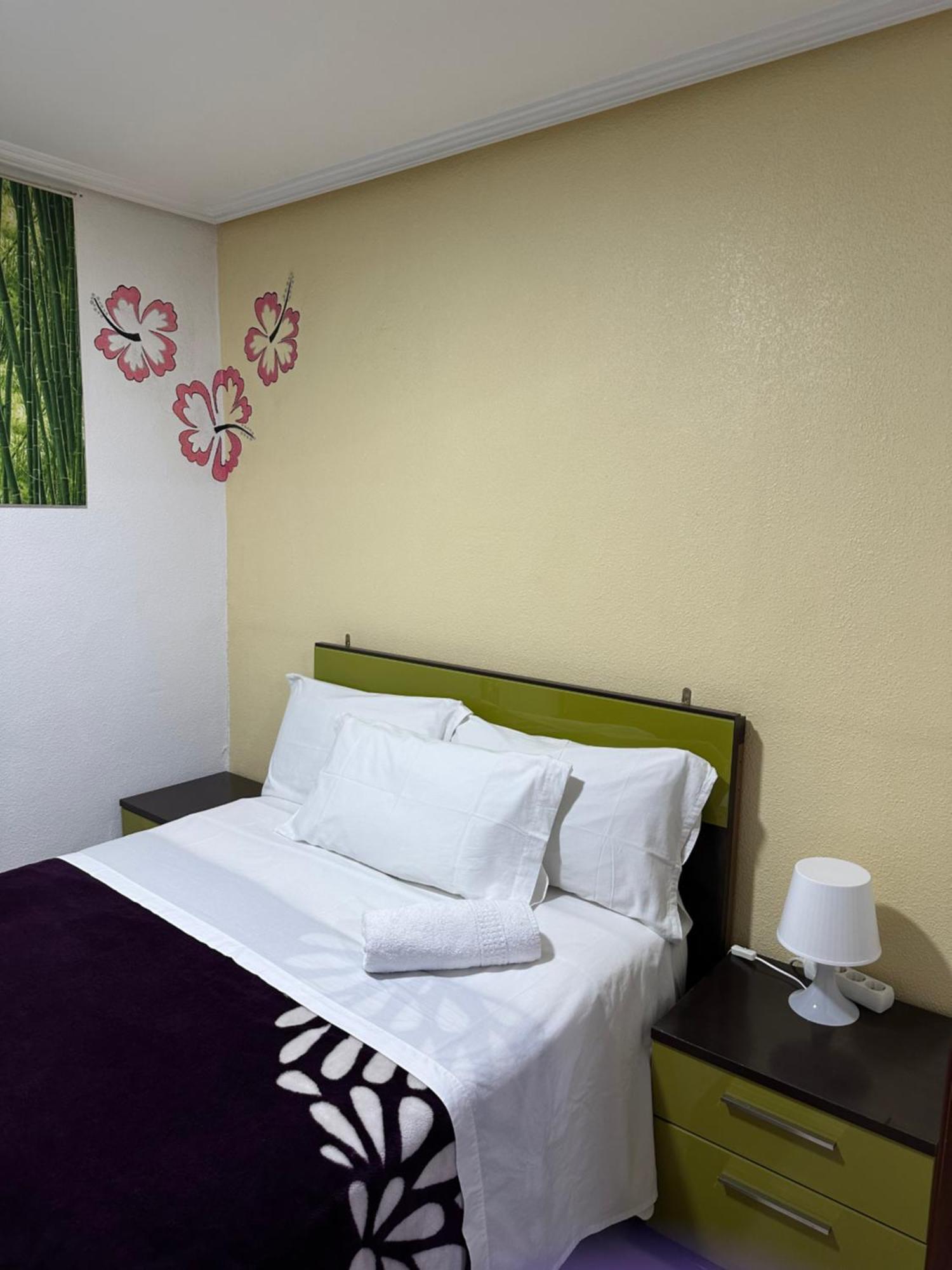 Apartamento Kalea Vitoria-Gasteiz Bagian luar foto